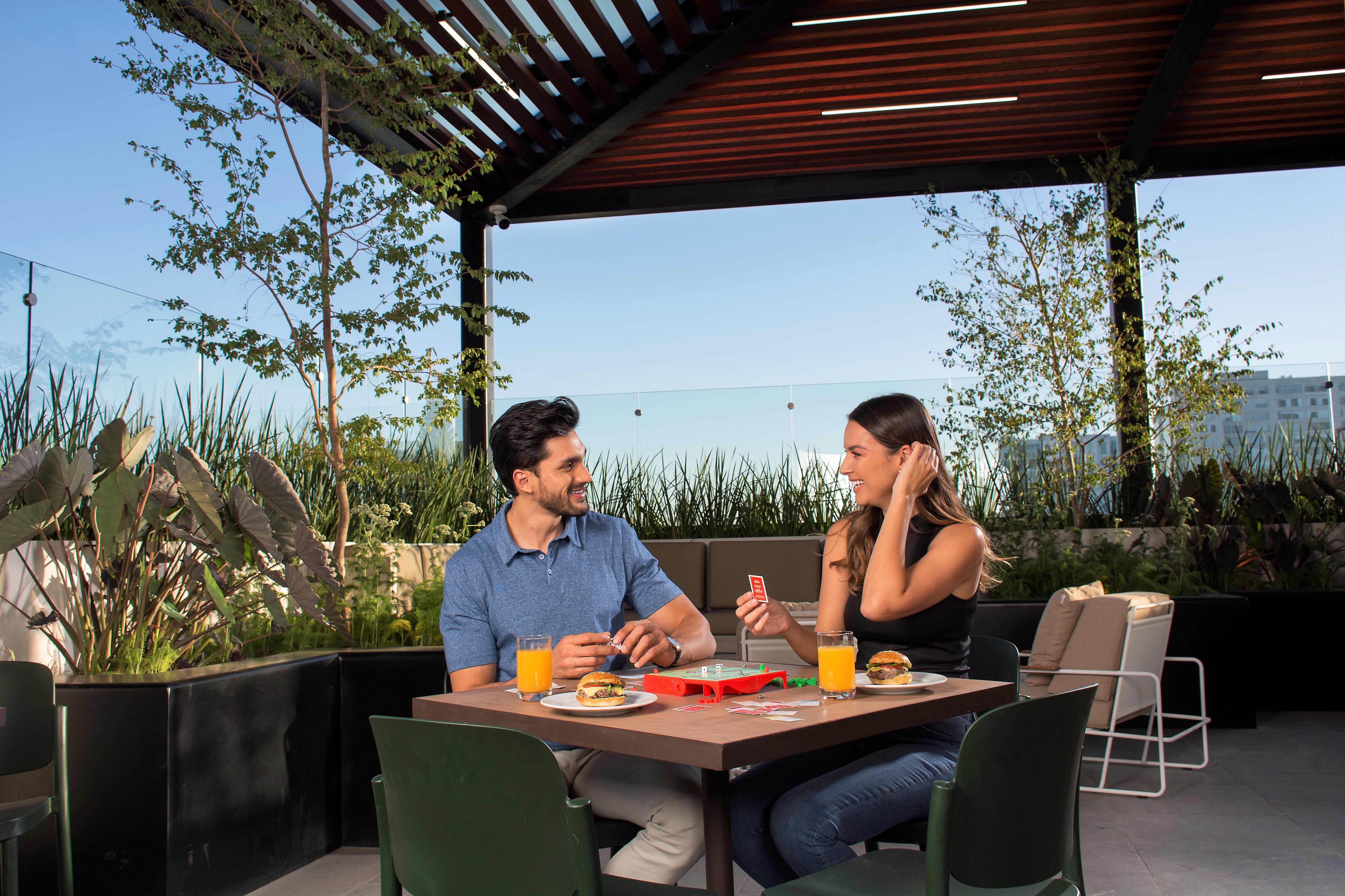 Staybridge Suites - Guadalajara Novena By Ihg Екстериор снимка