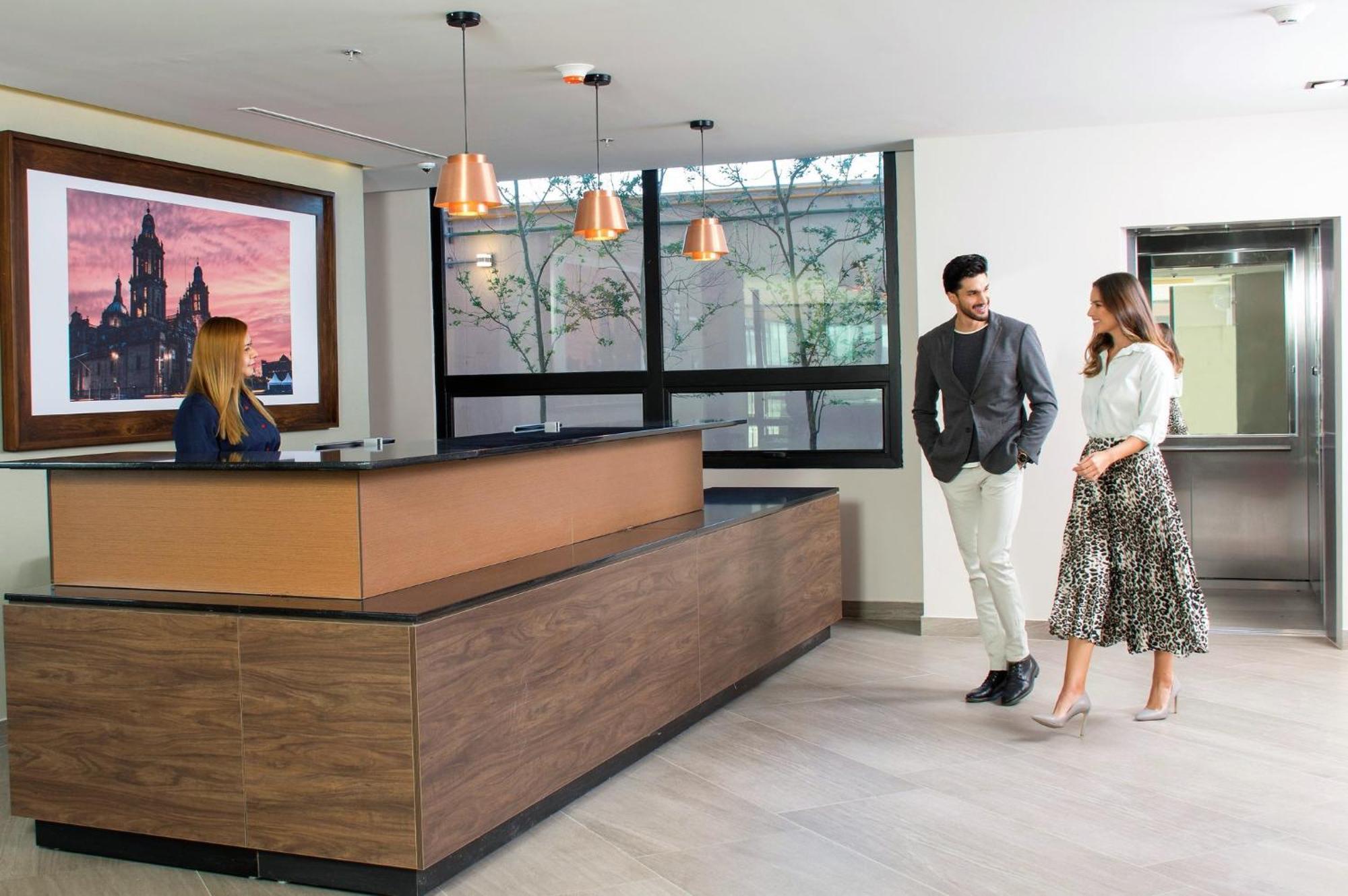 Staybridge Suites - Guadalajara Novena By Ihg Екстериор снимка