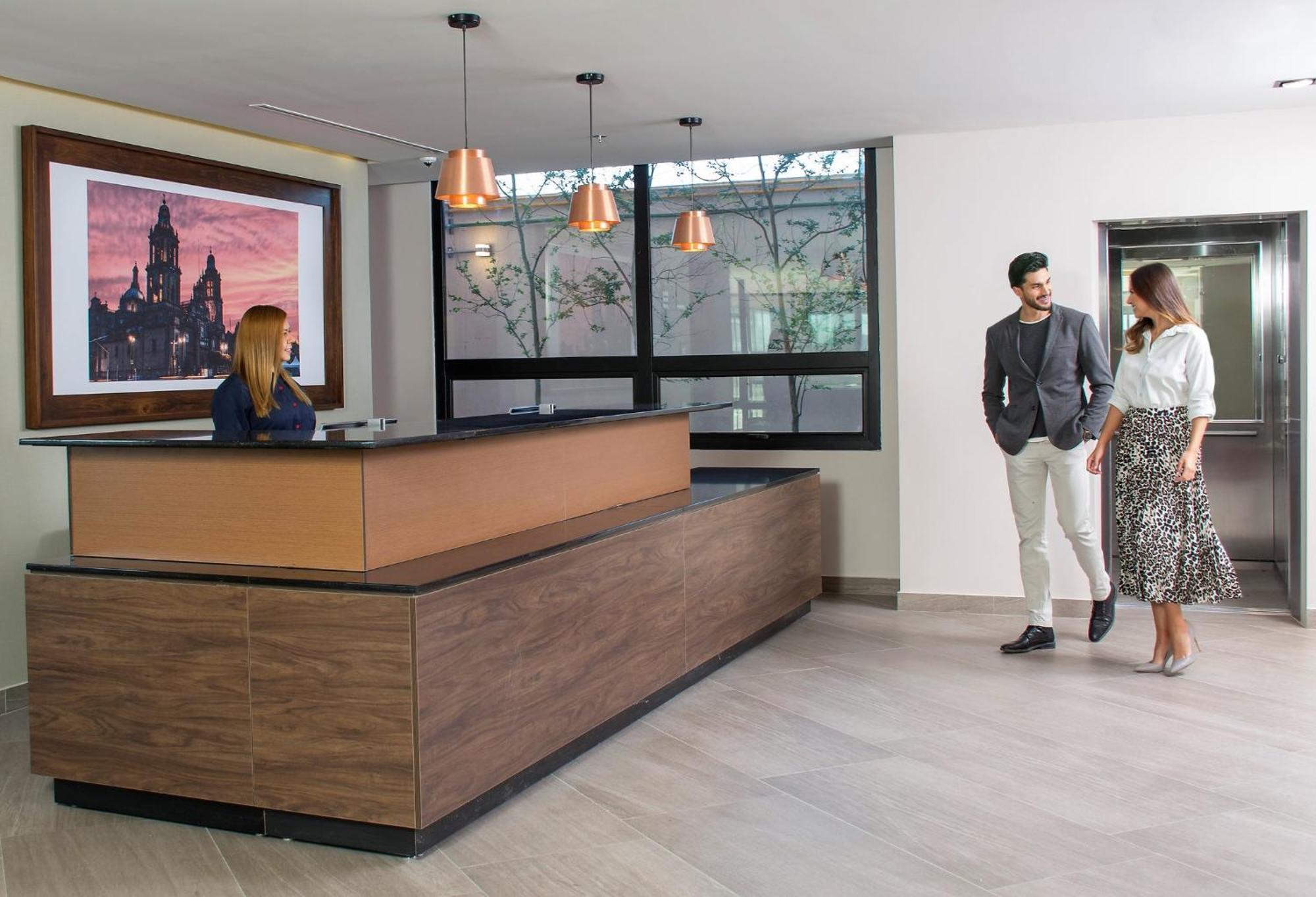 Staybridge Suites - Guadalajara Novena By Ihg Екстериор снимка
