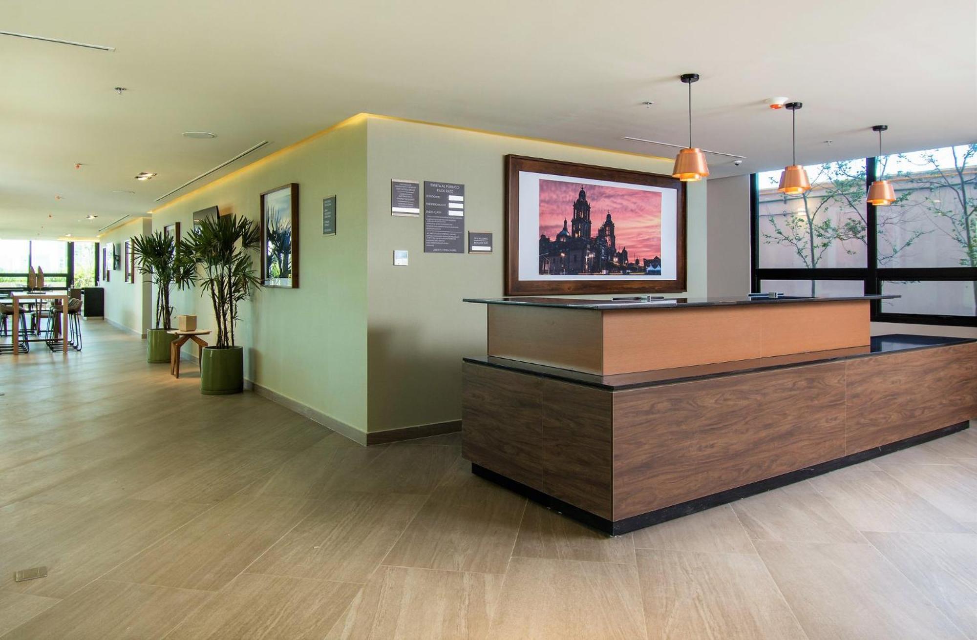 Staybridge Suites - Guadalajara Novena By Ihg Екстериор снимка