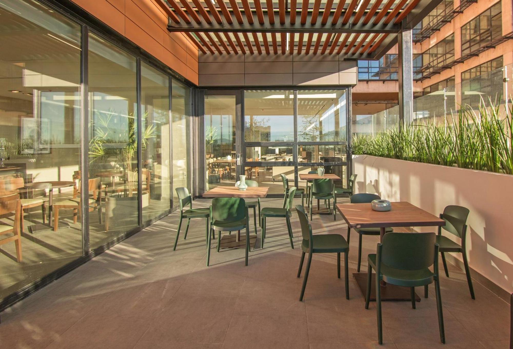 Staybridge Suites - Guadalajara Novena By Ihg Екстериор снимка