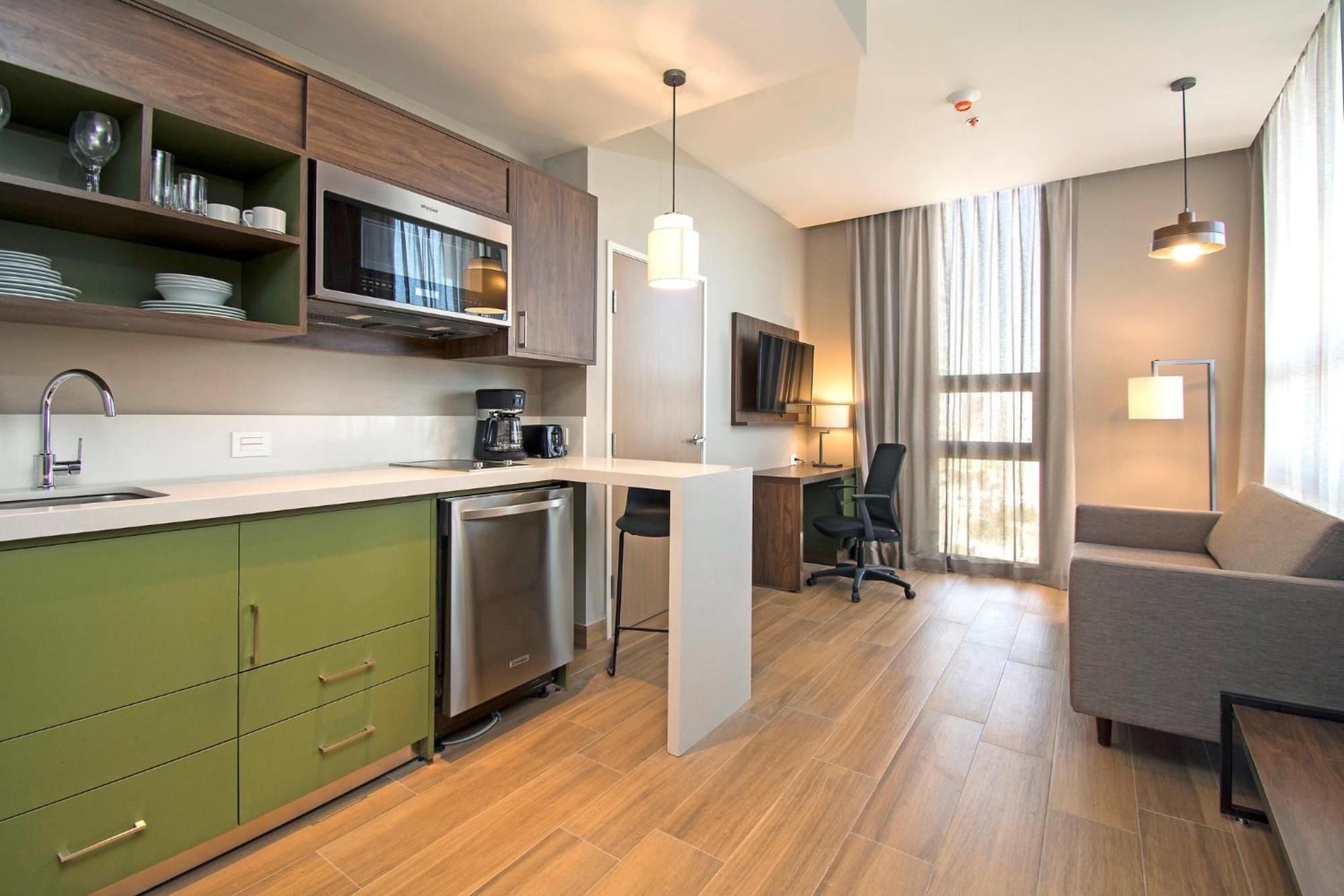 Staybridge Suites - Guadalajara Novena By Ihg Екстериор снимка